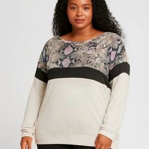 Snake Print Colorblock Long Sleeve Pullover – Soft Stretch Casual Top – NWOT